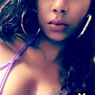 Londyn Escort in Milwaukee