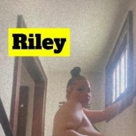 Riley Escort in Weaverville