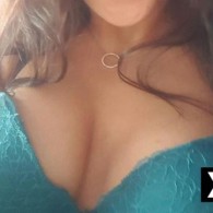 Aziza Escort in Troisdorf