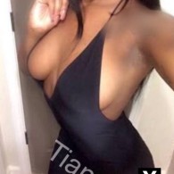 TIANA Escort in Tower Hamlets