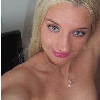 Darling Escort in Hounslow