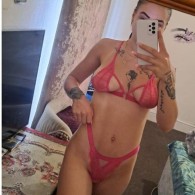 Sara Escort in Kenilworth