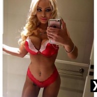 KAMORA Escort in Bradford