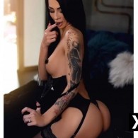 VIKY Escort in Crawley