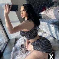 Ami Luxxxx Escort in Newark