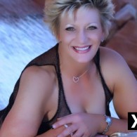 Roxanne Escort in Fort Wayne