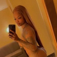 Naomi Escort in Beloit