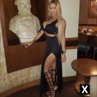 CLARA Escort in Paisley