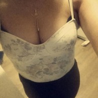 Tia Escort in Victoria