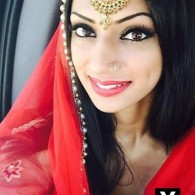 Rohini Escort in Oakland