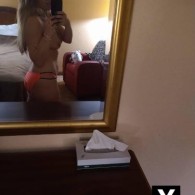 Amy Escort in St. Clair Shores