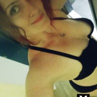 Aine Escort in Queens