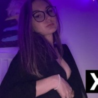 ukkxane Escort in Alton