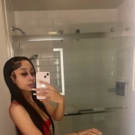 LANNI Escort in Burien