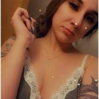 Petite Carmel Escort in Duluth