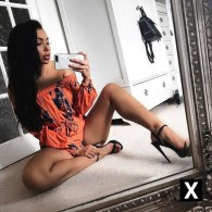 Alissa Escort in Paisley