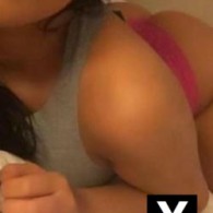 Aziza Escort in Düsseldorf