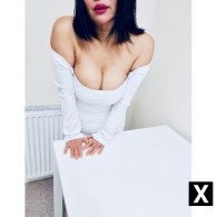 Catt Escort in Barnsley