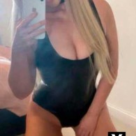 Alix Escort in Macclesfield