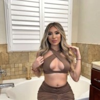 Aissa Escort in Wauwatosa