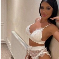 Isabelle Escort in Chinnor