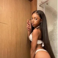 Mulatica Escort in Greenwood