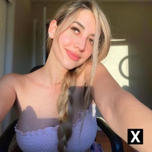 Kate, Kanata escorts