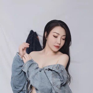 Asako, Bergisch Gladbach escorts