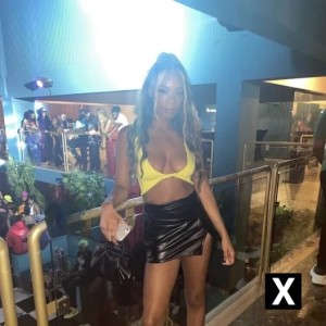 ERINN, Warren escorts
