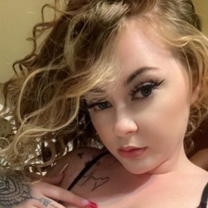 Reign, Mobile escorts