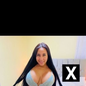 Chary, Blackstone escorts