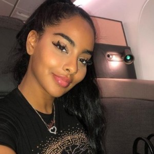 Zoey, Burlington escorts