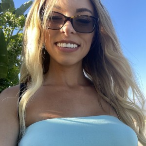Zoe, Chino escorts