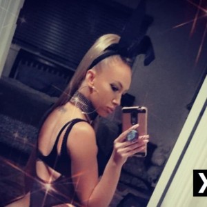 Camilla, Jackson escorts