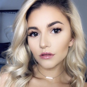 Mandy, Brooklyn Park escorts