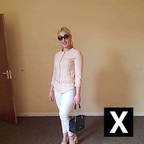Morena, Versailles escorts