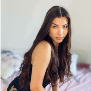 Bella, Saint-Gilles escorts