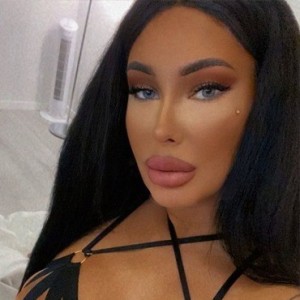 Lena, Ahlen escorts