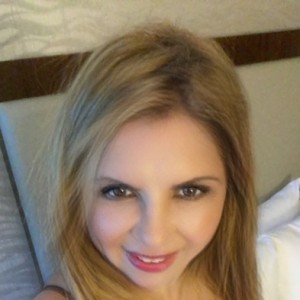 Kat, Compton escorts