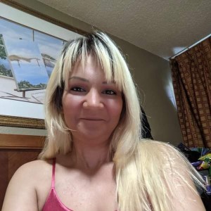 Kristy, Eugene escorts