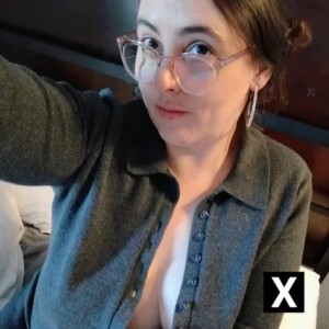 Dahlia, Leominster escorts