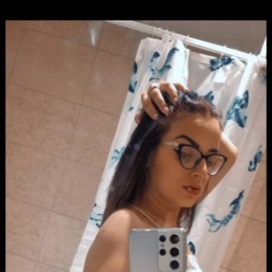 Alexandra, Bude escorts