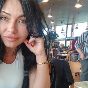Malienne, Düsseldorf escorts