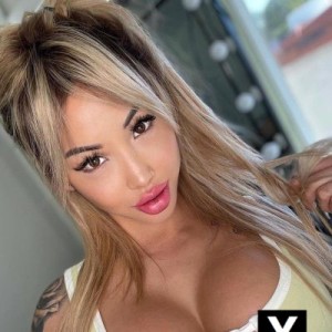 Ariane, Brest escorts