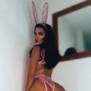 Trisha, Wheeling escorts
