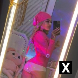 Themi, Elgin escorts