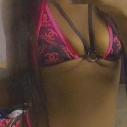 Yommii, Bloomington MN escorts