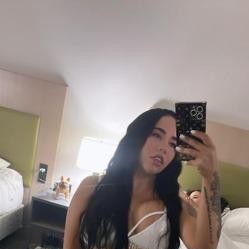 Michell, Celebration escorts