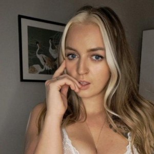 Hanna, Manchester escorts
