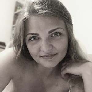 Zara, Caerphilly escorts